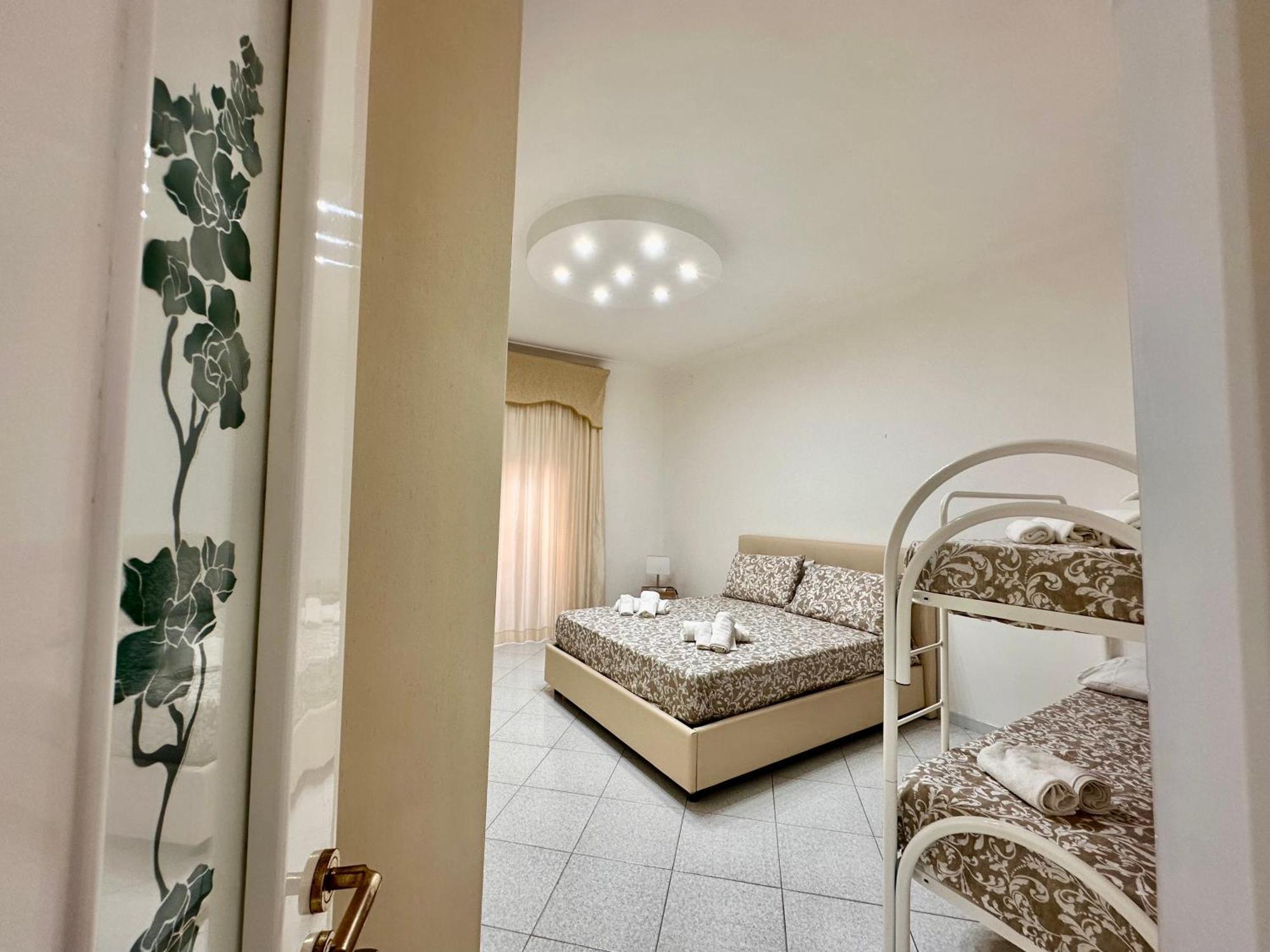 Casa Vacanze Bergame Villa Napels Buitenkant foto